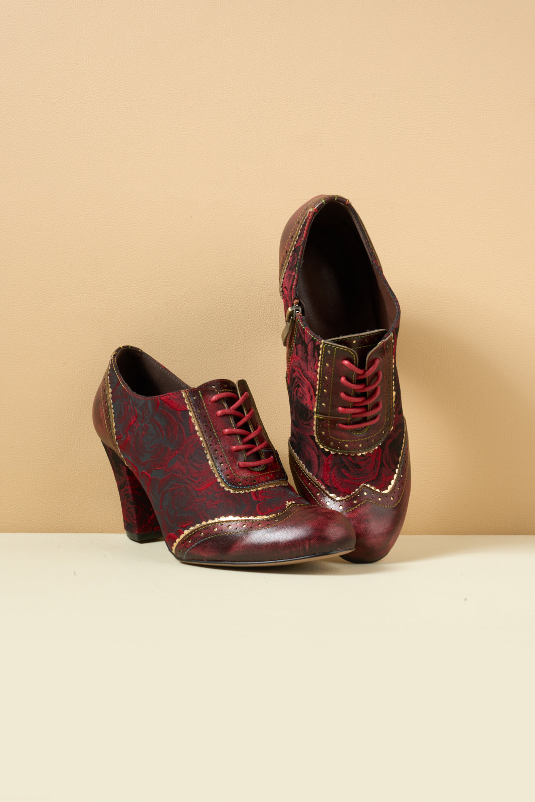 Vicconfy | Send Love Rose Jacquard Leather Oxford