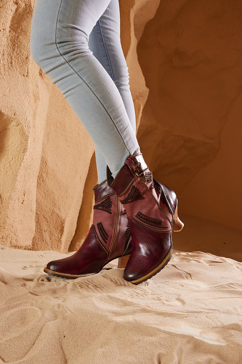 Vicconfy | Bassett Embroidered Leather Ankle Boots
