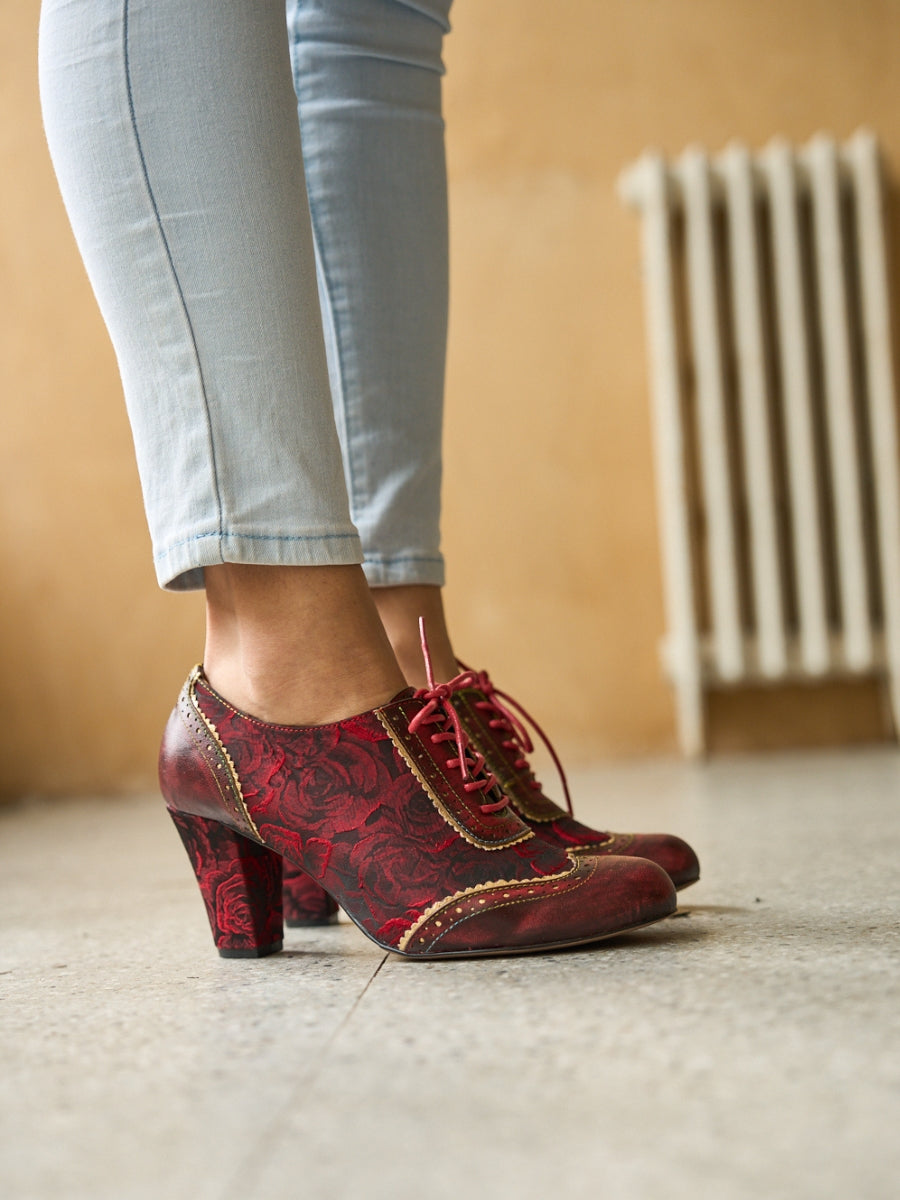 Vicconfy | Send Love Rose Jacquard Leather Oxford