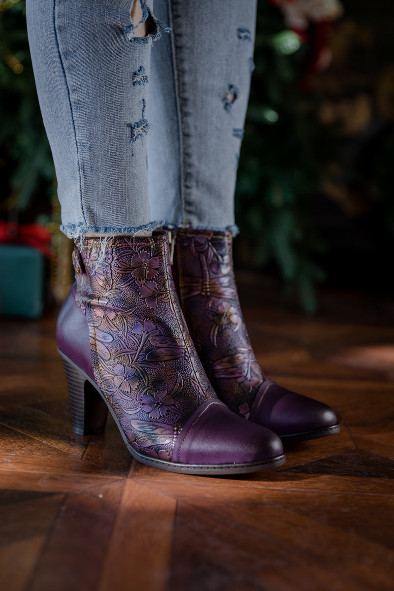 Vicconfy | FLORAL EMBOSSED METALLIC LEATHER ANKLE BOOT - PURPLE