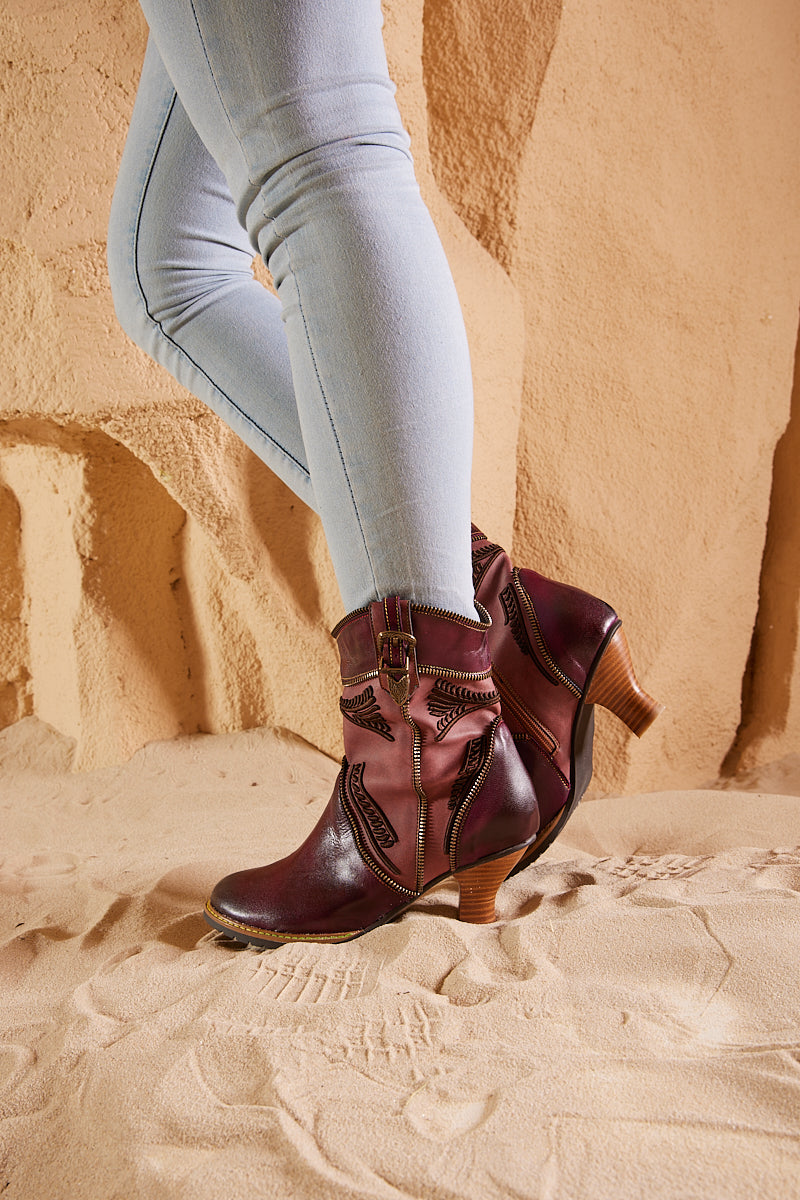 Vicconfy | Bassett Embroidered Leather Ankle Boots