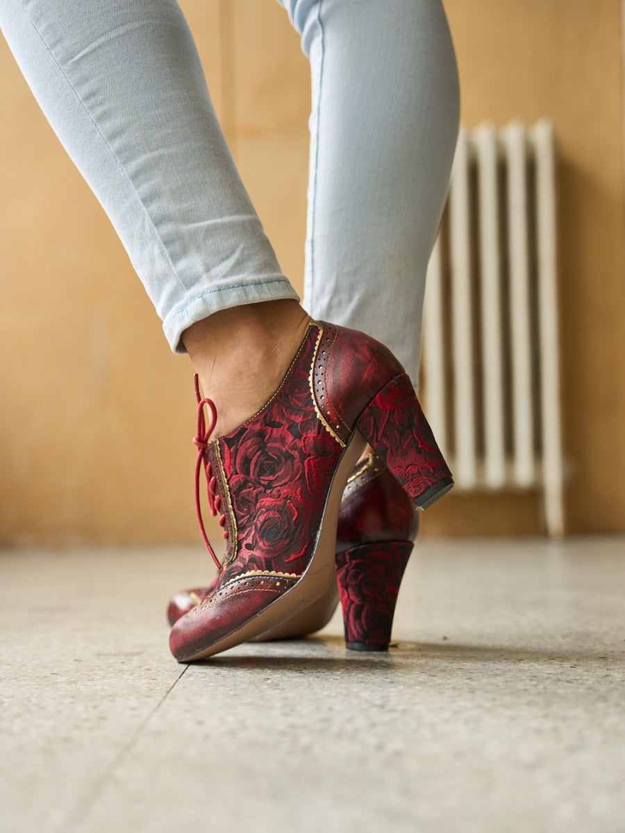 Vicconfy | Send Love Rose Jacquard Leather Oxford