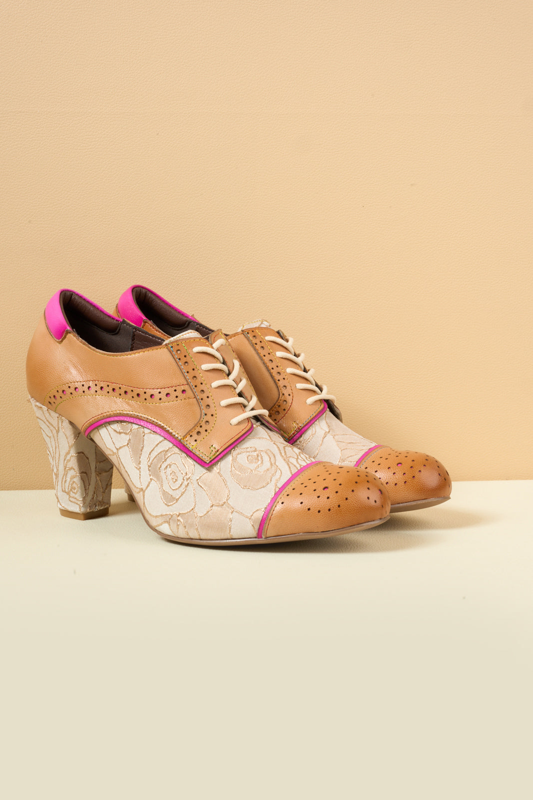 Vicconfy | Roses Harvest Jacquard Leather Oxford
