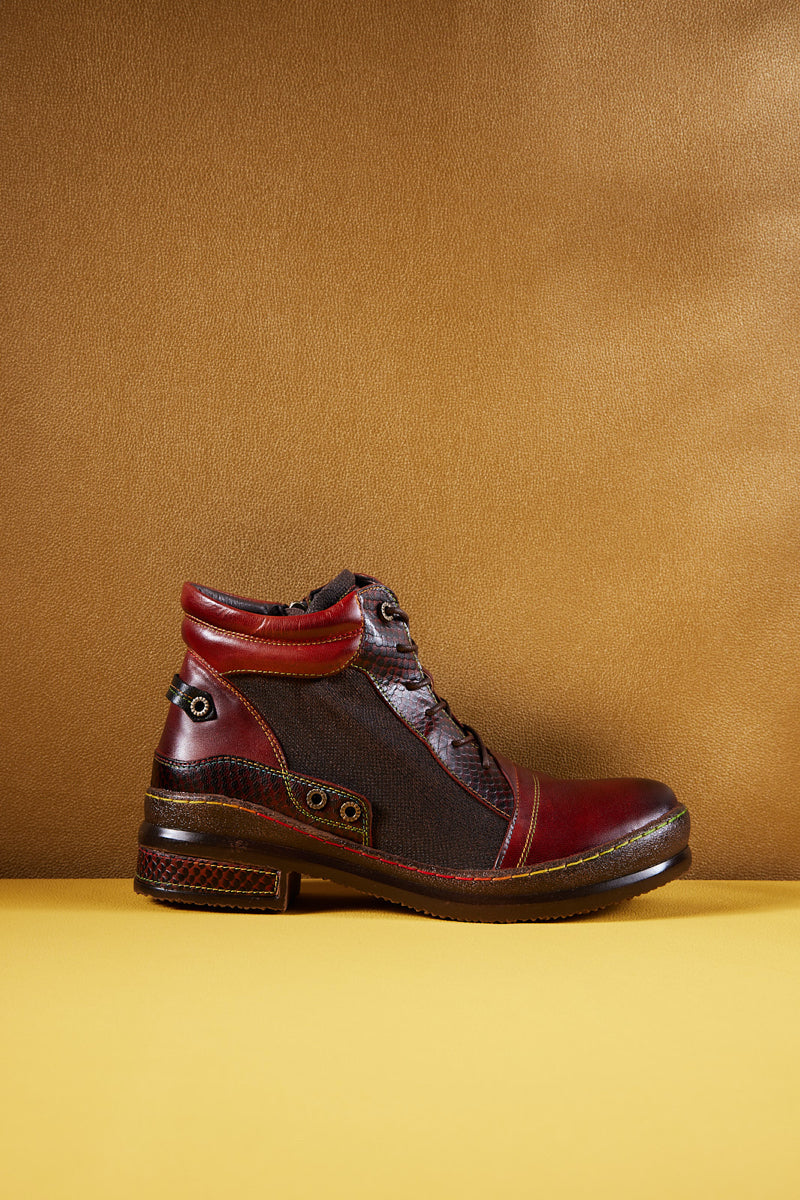 Vicconfy | Runway Muse Leather Combat Boots