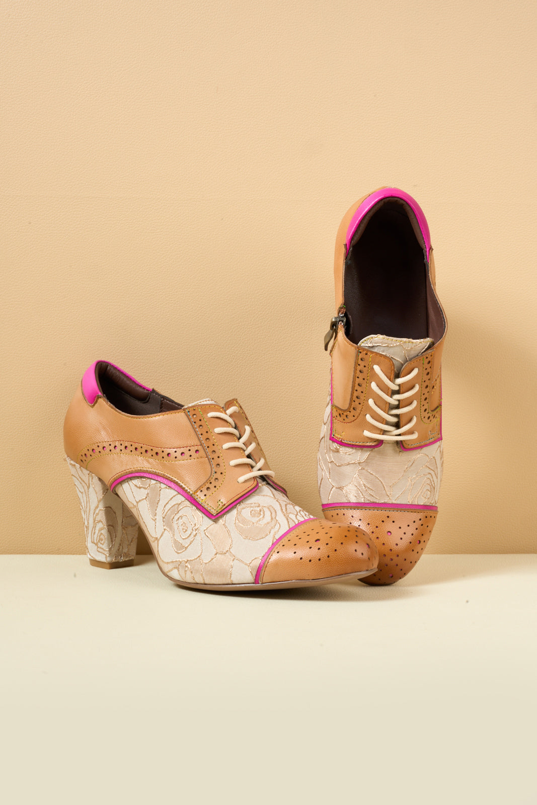 Vicconfy | Roses Harvest Jacquard Leather Oxford