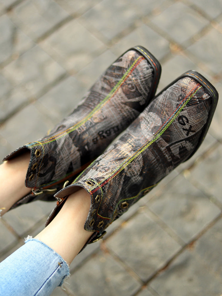 Vicconfy | Antique Prints With Metallic Stud Moto Boot