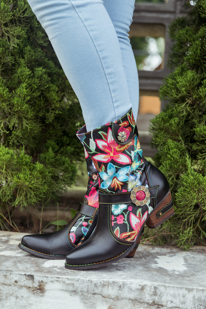 Vicconfy | BLACK FLORAL PATTERNED LEATHER COWGIRL BOOT